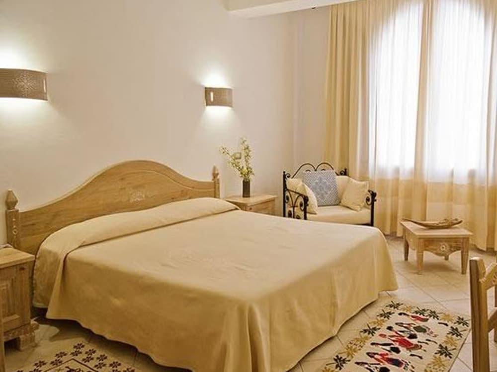 Hotel Libyssonis Порто-Торрес Экстерьер фото